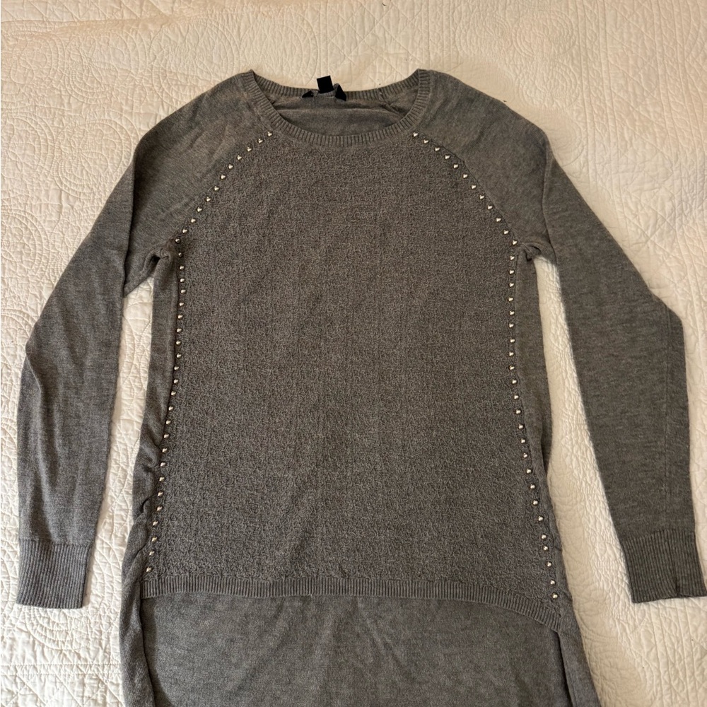 Rock & Republic Gray Studded Knit Top